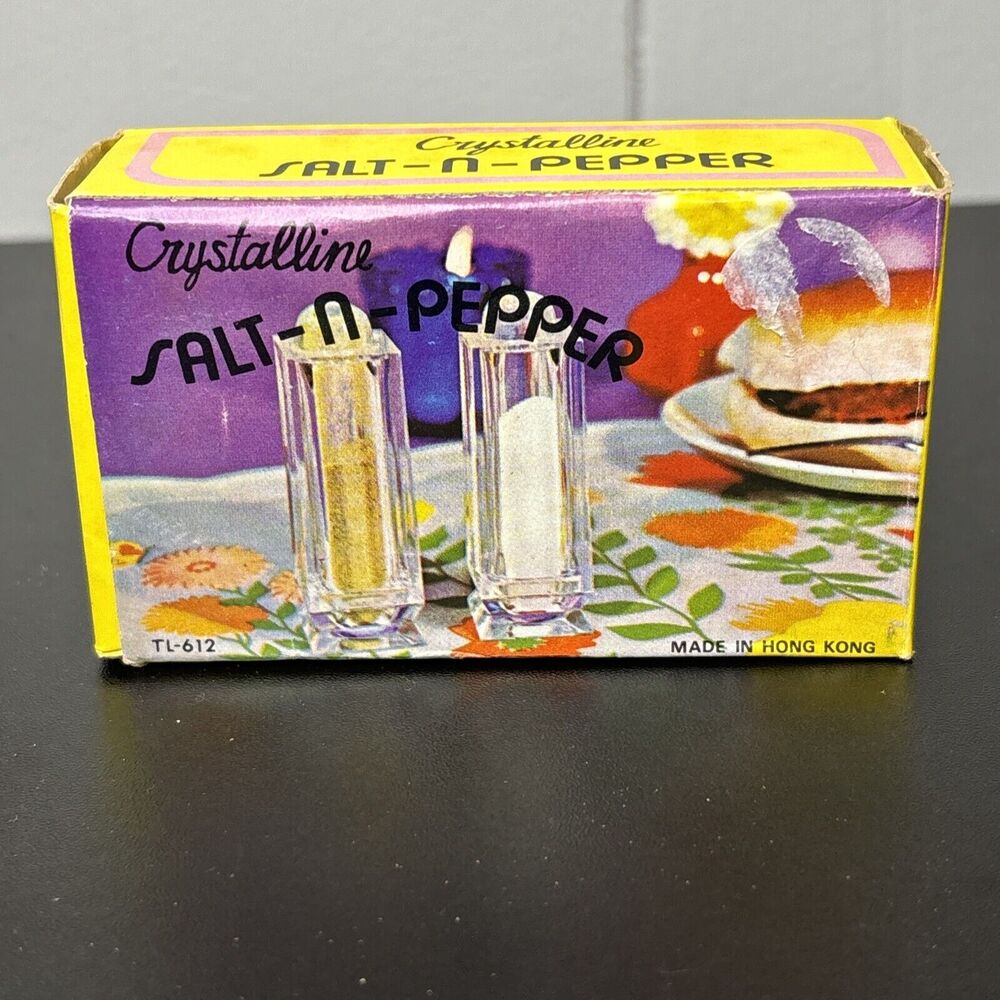 VINTAGE CRYSTALLINE SALT-N-PEPPER SHAKERS SET WITH ORIGINAL BOX HONG KONG RETRO - Picture 6 of 9